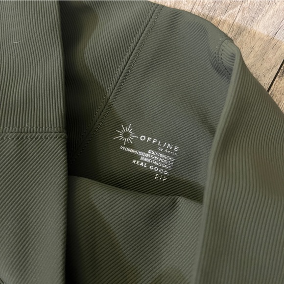 Aerie Offline Ribbed Leggings Size: Small - Picture 5 of 5